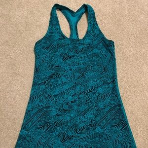 Lululemon workout tank